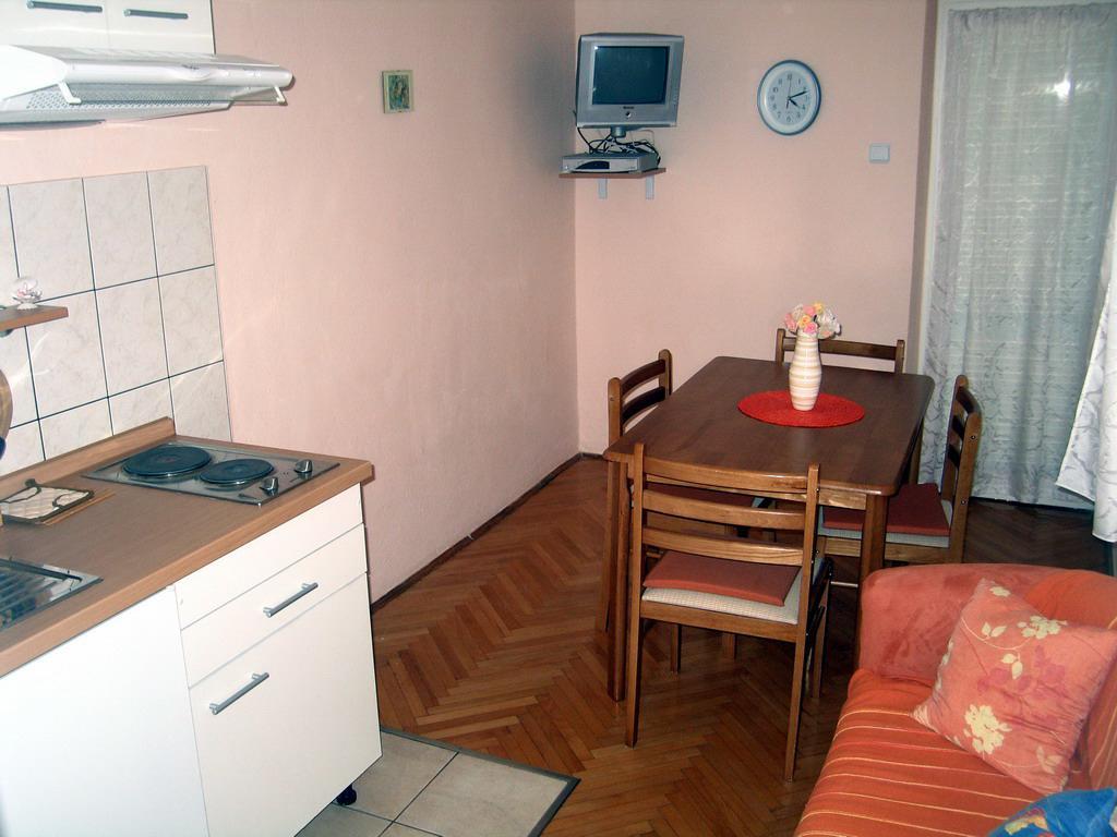 Apartment Madlena Brodarica Szoba fotó